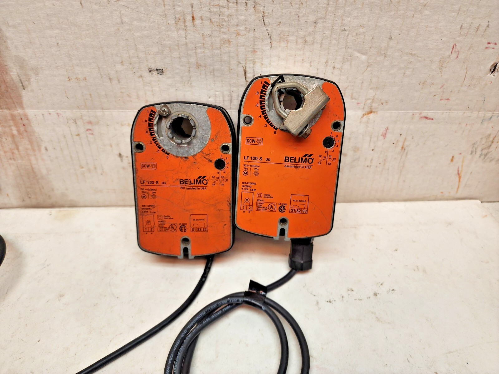 Lot 2 Belimo LF120-S Spring Return Damper Actuator 120V
