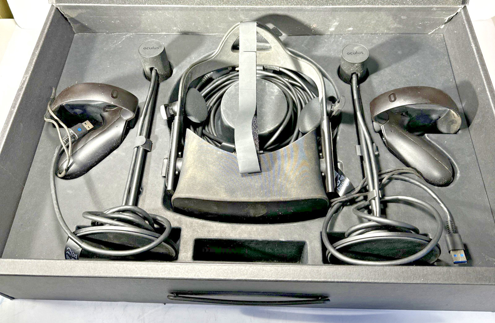 Oculus Rift Virtual Reality Headset Controllers & Sensors Untested