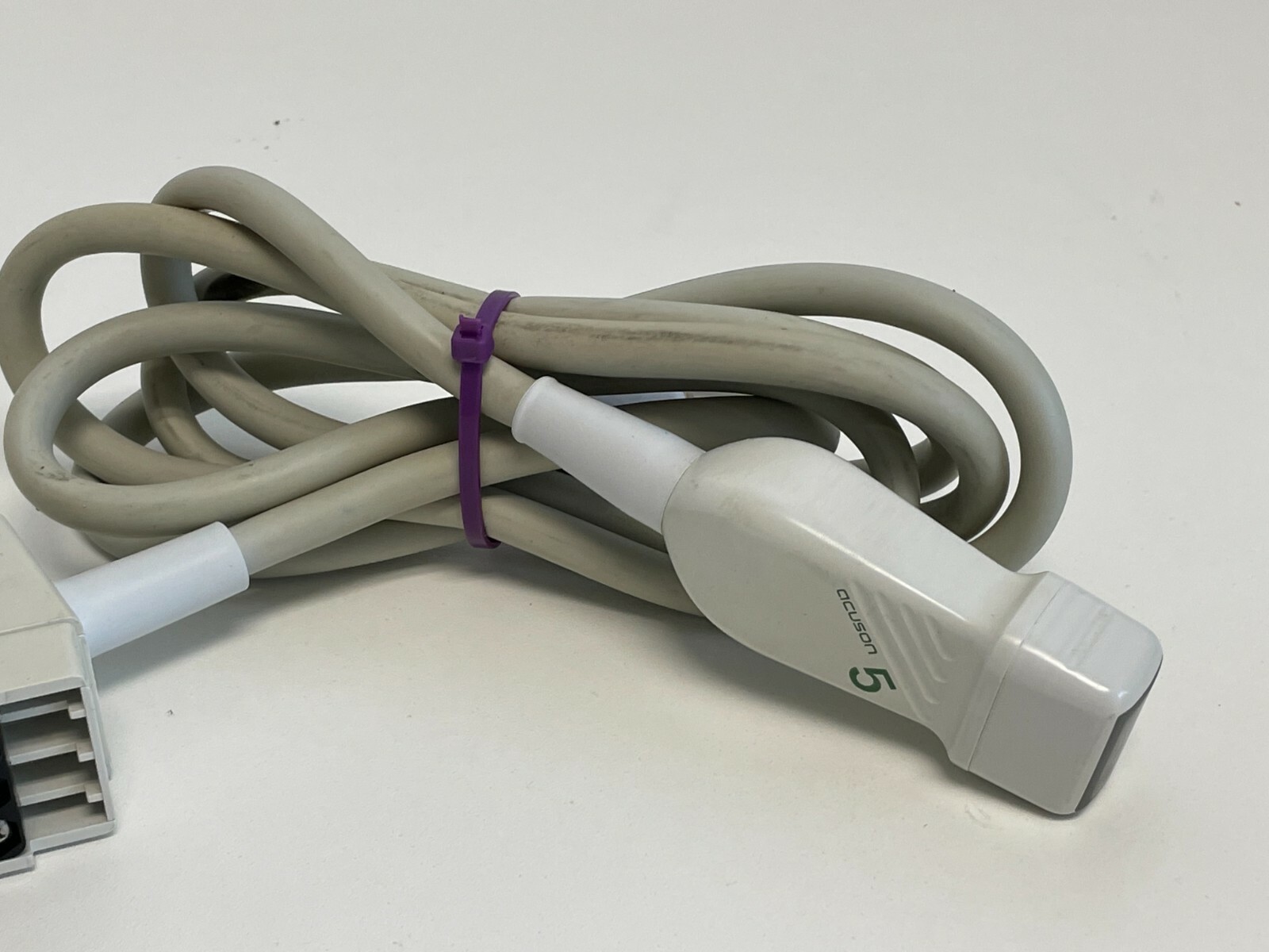 T3: Acuson V5 MicroCase Probe