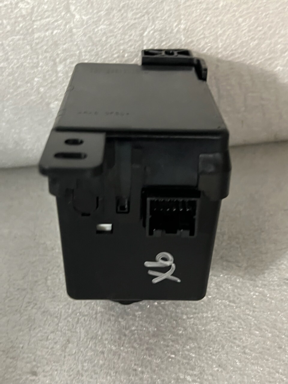 2008-2010 Chrysler Dodge Ignition Node / Keyless Entry Wireless Node 68066729 OE