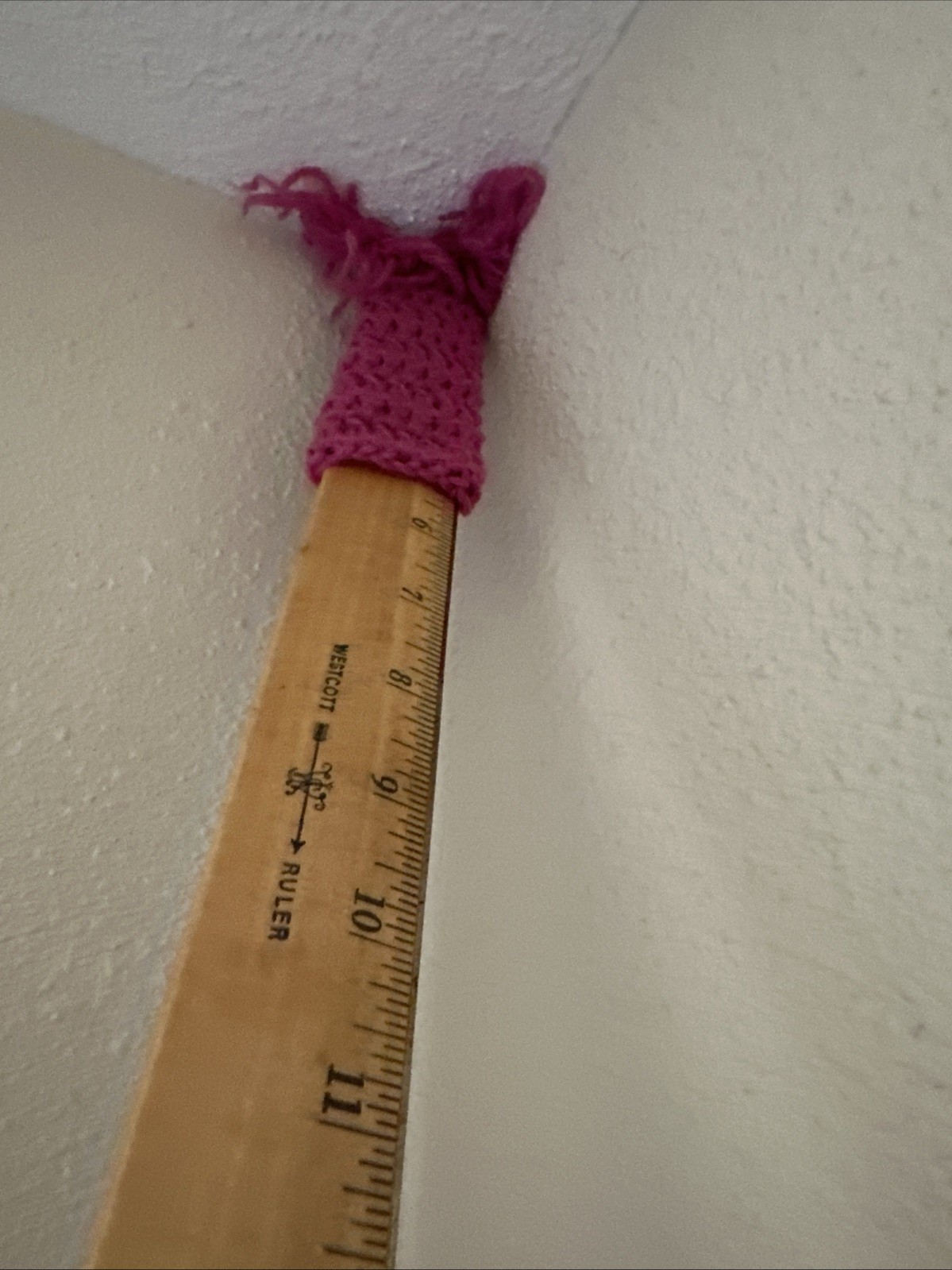 Cobweb Duster Eco-Friendly Reusable Handmade Crochet Deep Pink  Corner Cleaner