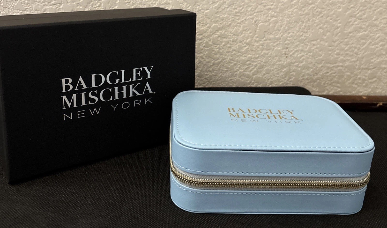 Badgley Mischka New York Portable Jewelry Storage Case with Box NEW