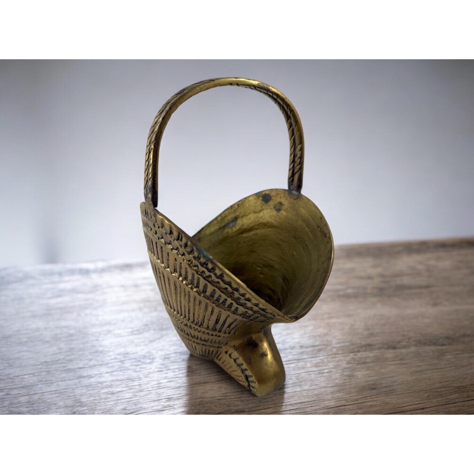 Vintage Shell Design Brass Basket