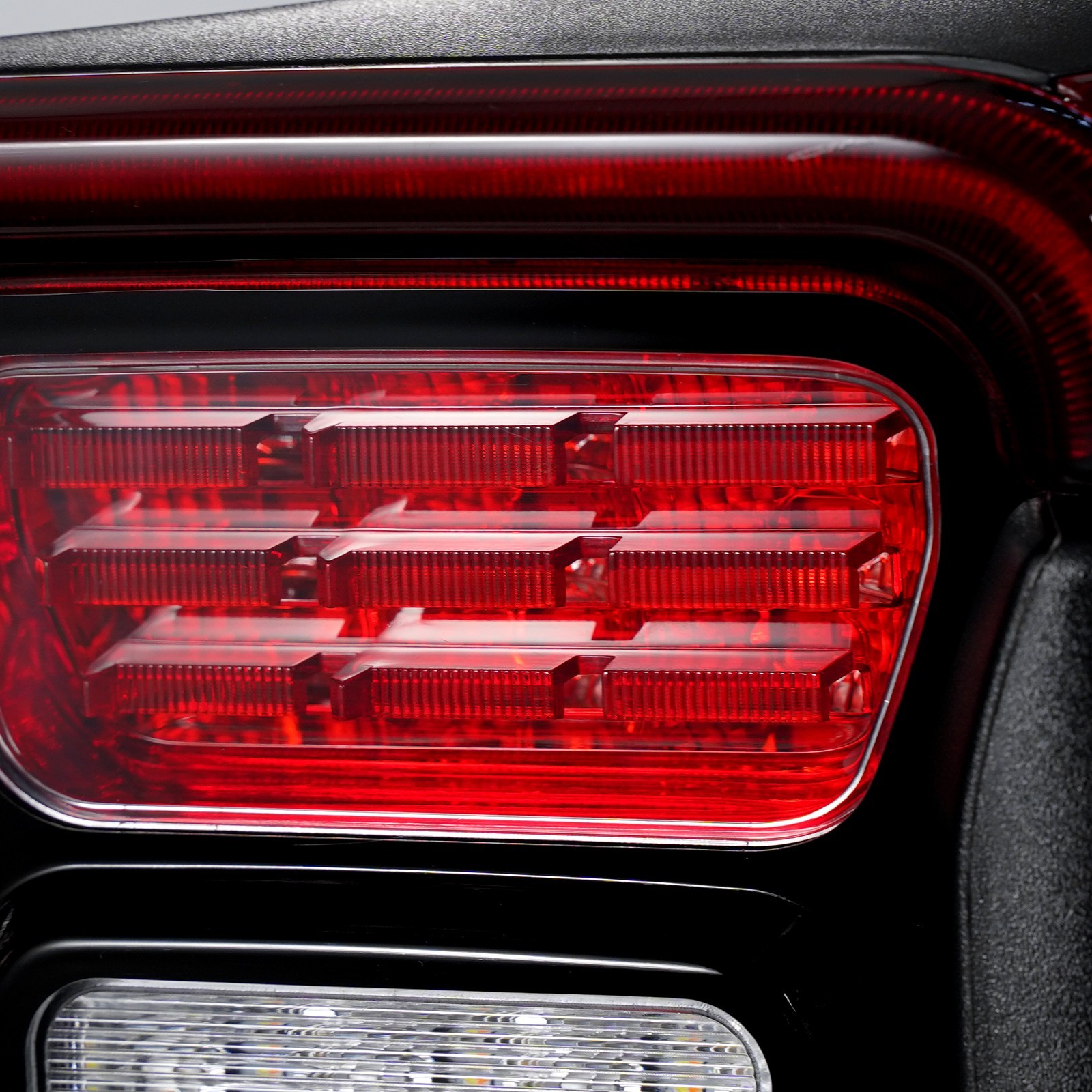 LED Tail Light Assy For 2020-2025 Jeep Gladiator W/O Blind Spot Right Passenger
