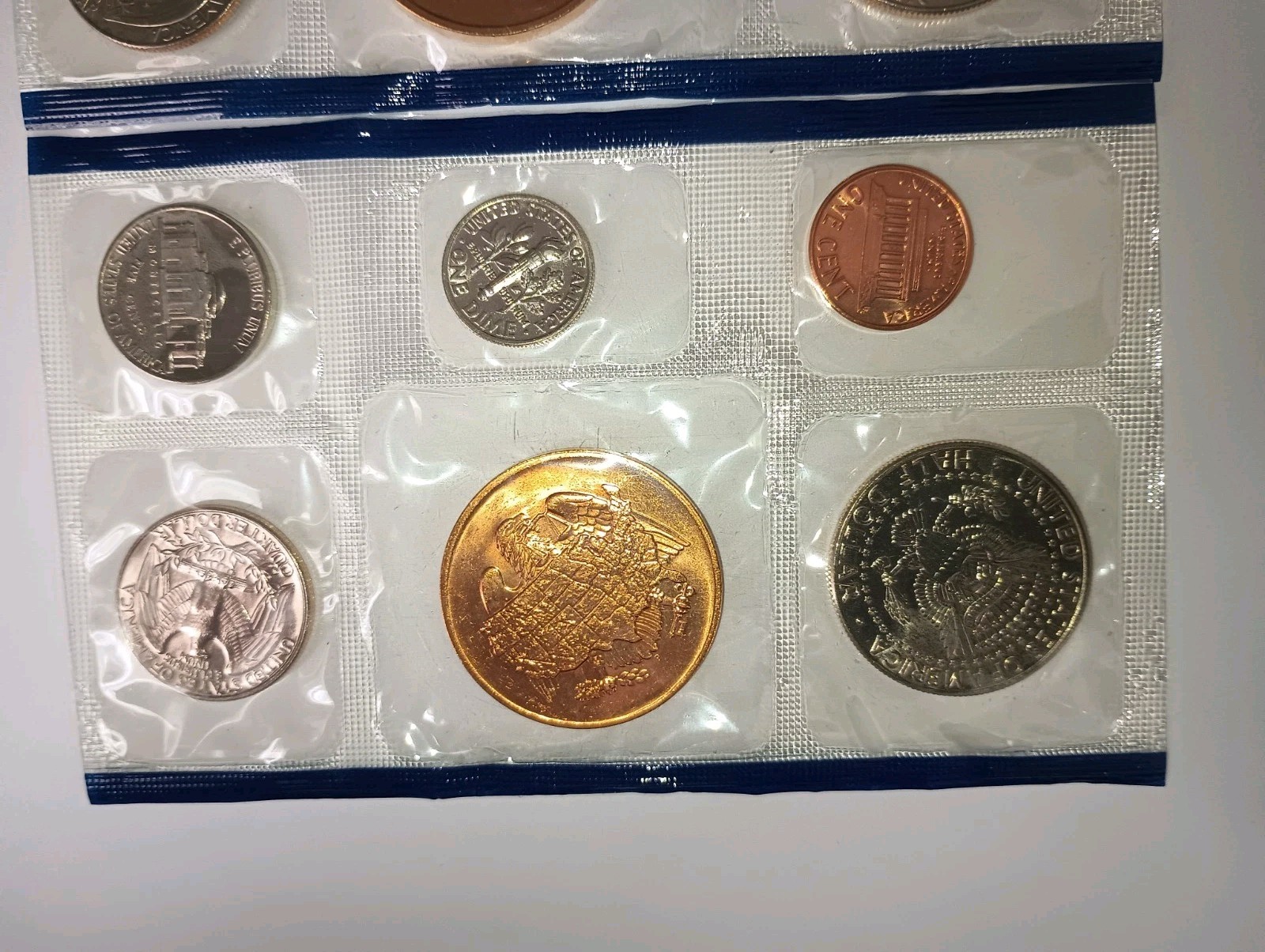 1988 PHILADELPHIA SOUVENIR MINT SET READ DESCRIPTION !