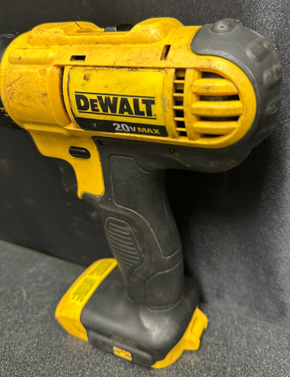 DEWALT 20V Compact Drill/Driver DCD771 Tool Only FREE SHIPPING