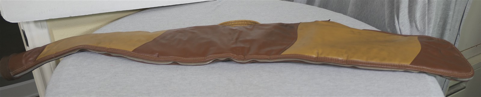 Vintage Two-Tone Brown 650/46 Padded Vinyl Rifle Gun Case w Handle & ID Window