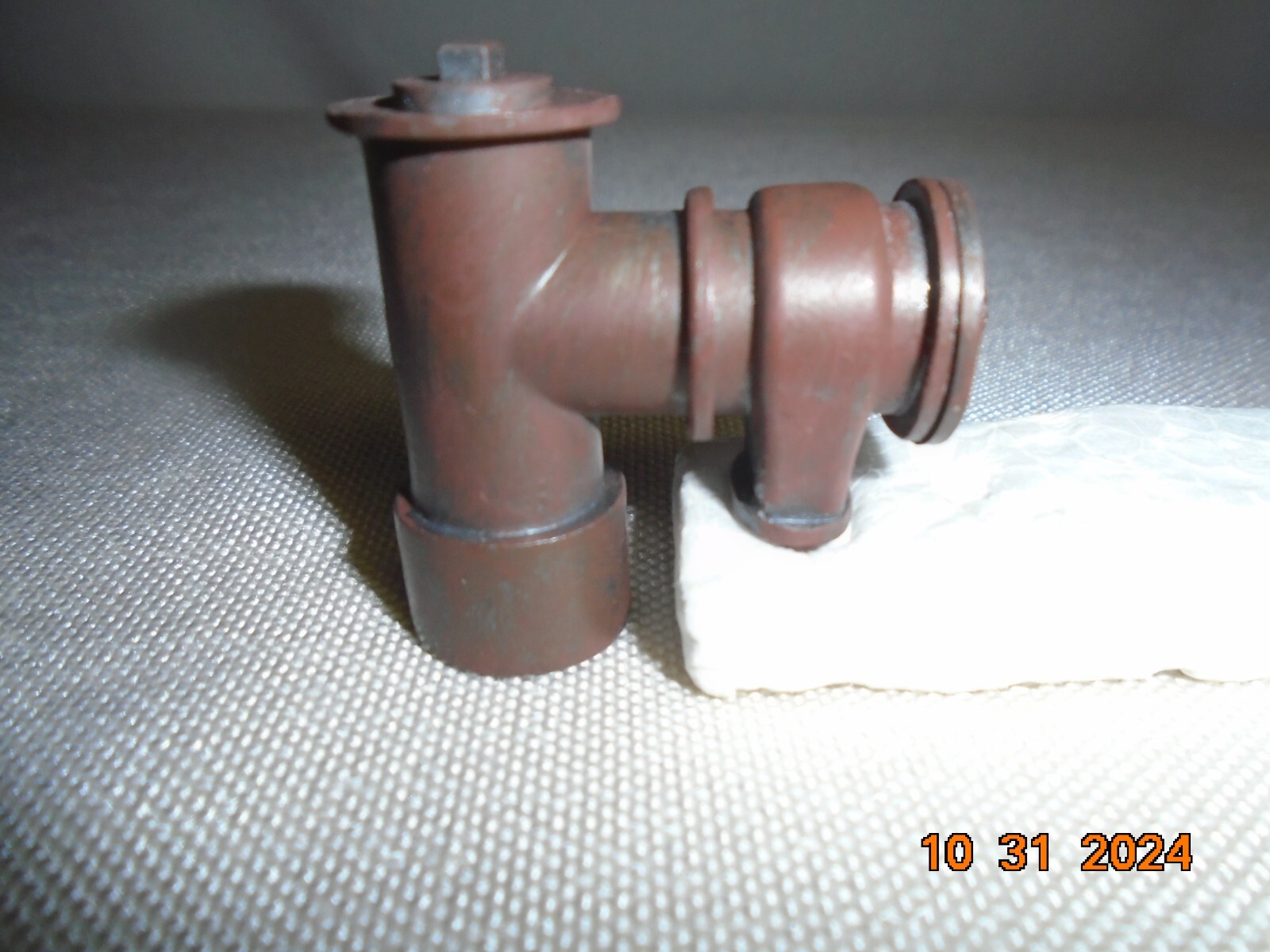 LIONEL 455 WEATHERED RUSTY OIL DERRICK PIPE CONNECTOR 455-41W VERY REALISTIC NOS