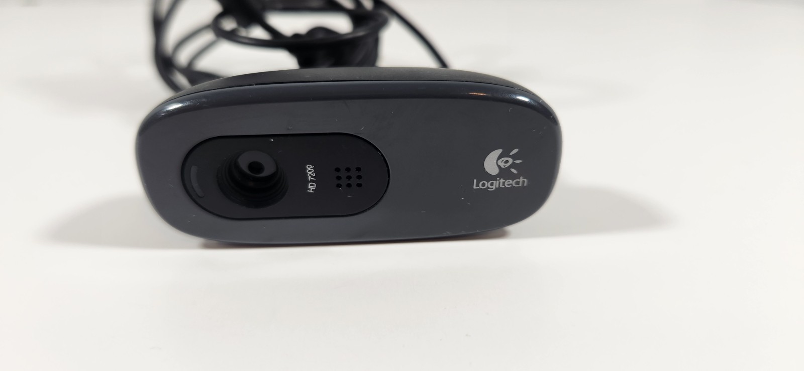 LOGITECH V-U0018 720P WEBCAM HD WITH BUILT-IN MICROPHONE USB 2.0