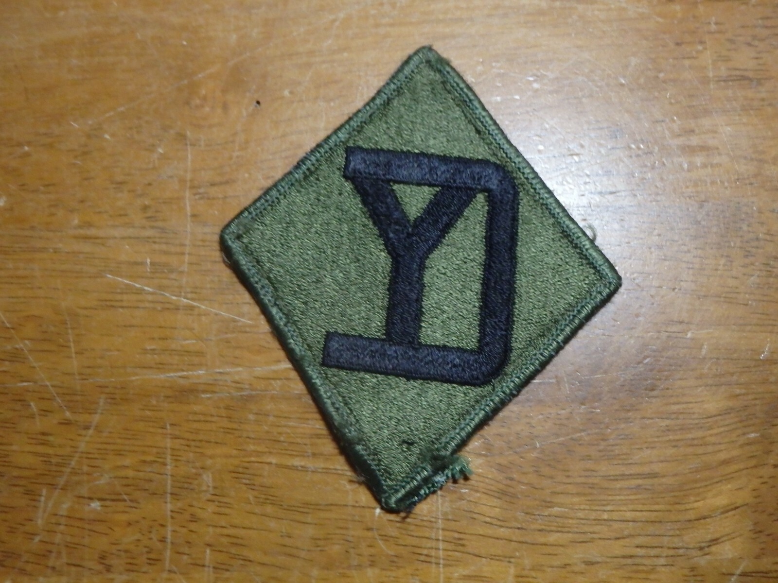 U S ARMY YANKEE DIV INFANTRY Massachusetts    CCC  CCN RECON PATCH  b0x 2#23