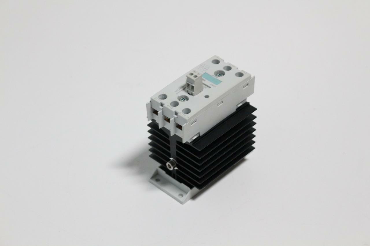 Siemens 3RF2420-1AB45 Solid State Relay