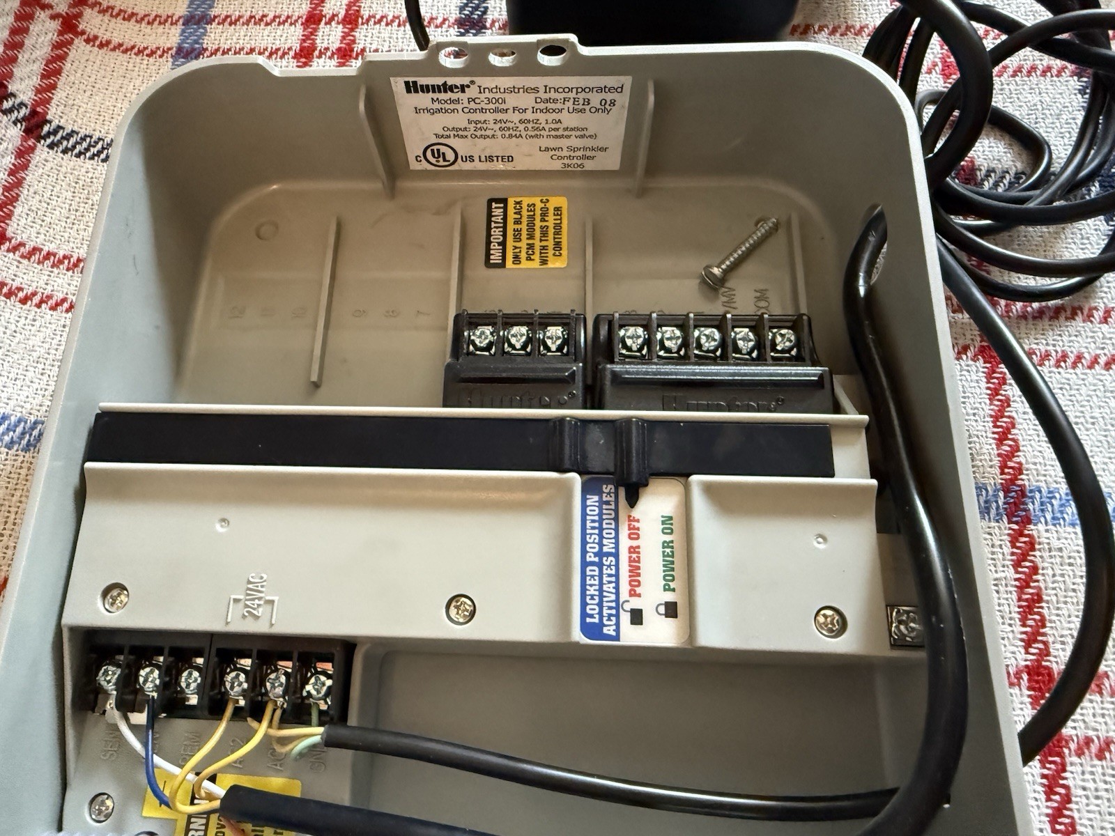 Hunter Pro-C Irrigation Sprinkler Controller PC-300i