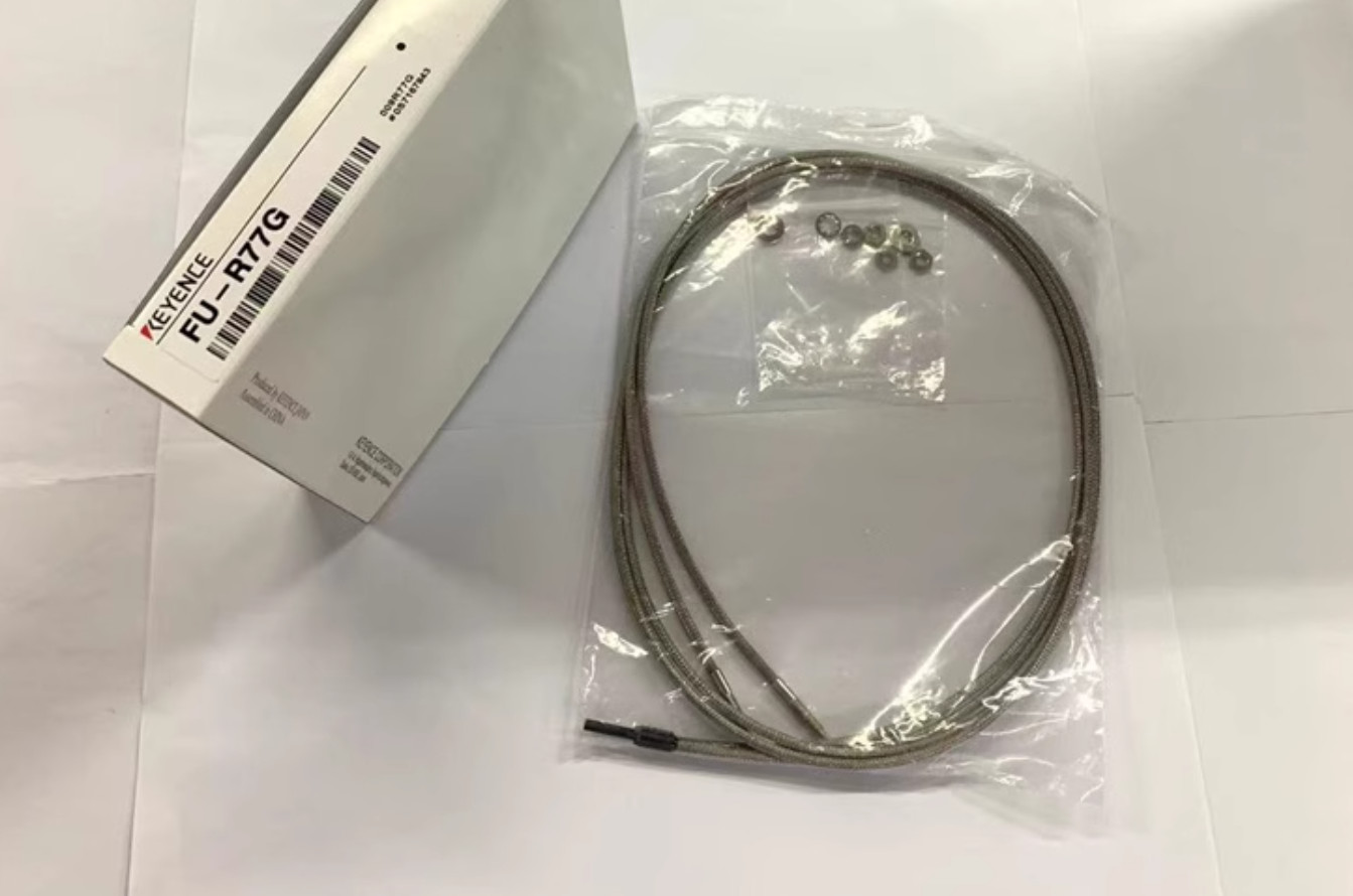 1PC New KEYENCE Fiber optic sensor FU-R77G
