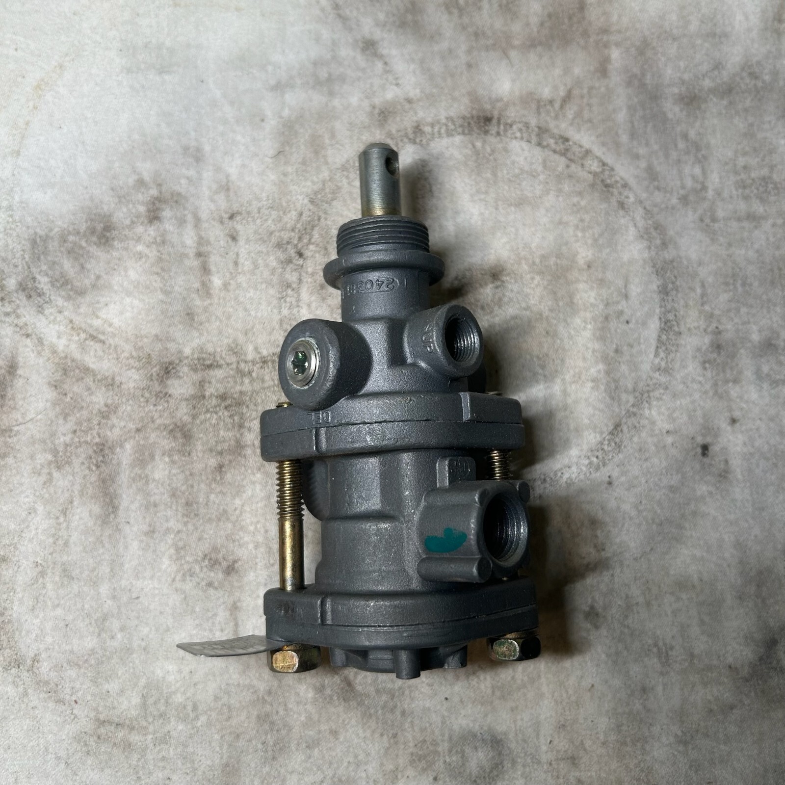 Bendix 288746X Hand Controlled PP-7 Trailer Push Pull Remanufactured