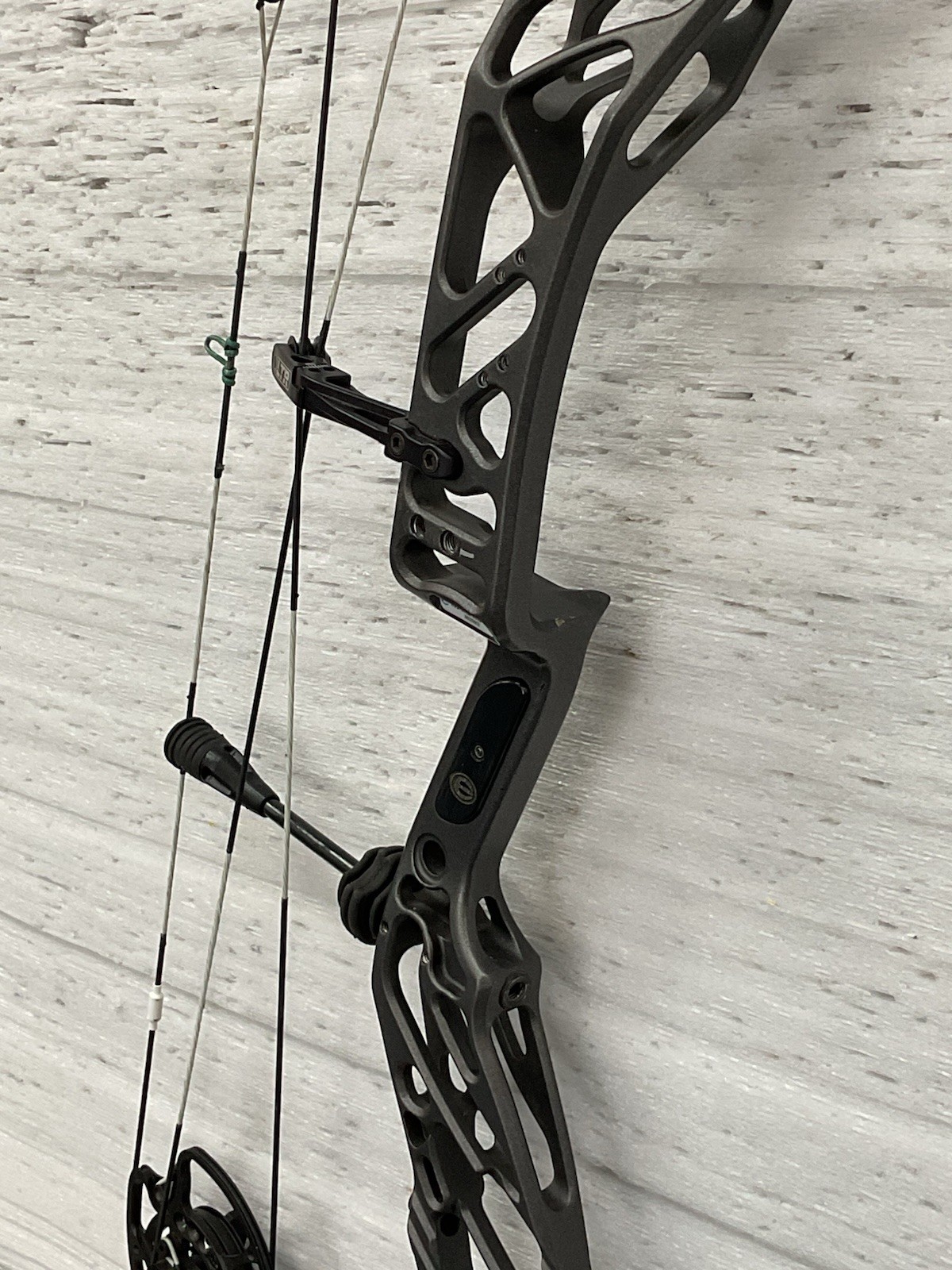 Elite Kure #65, RH In Graphite Gray