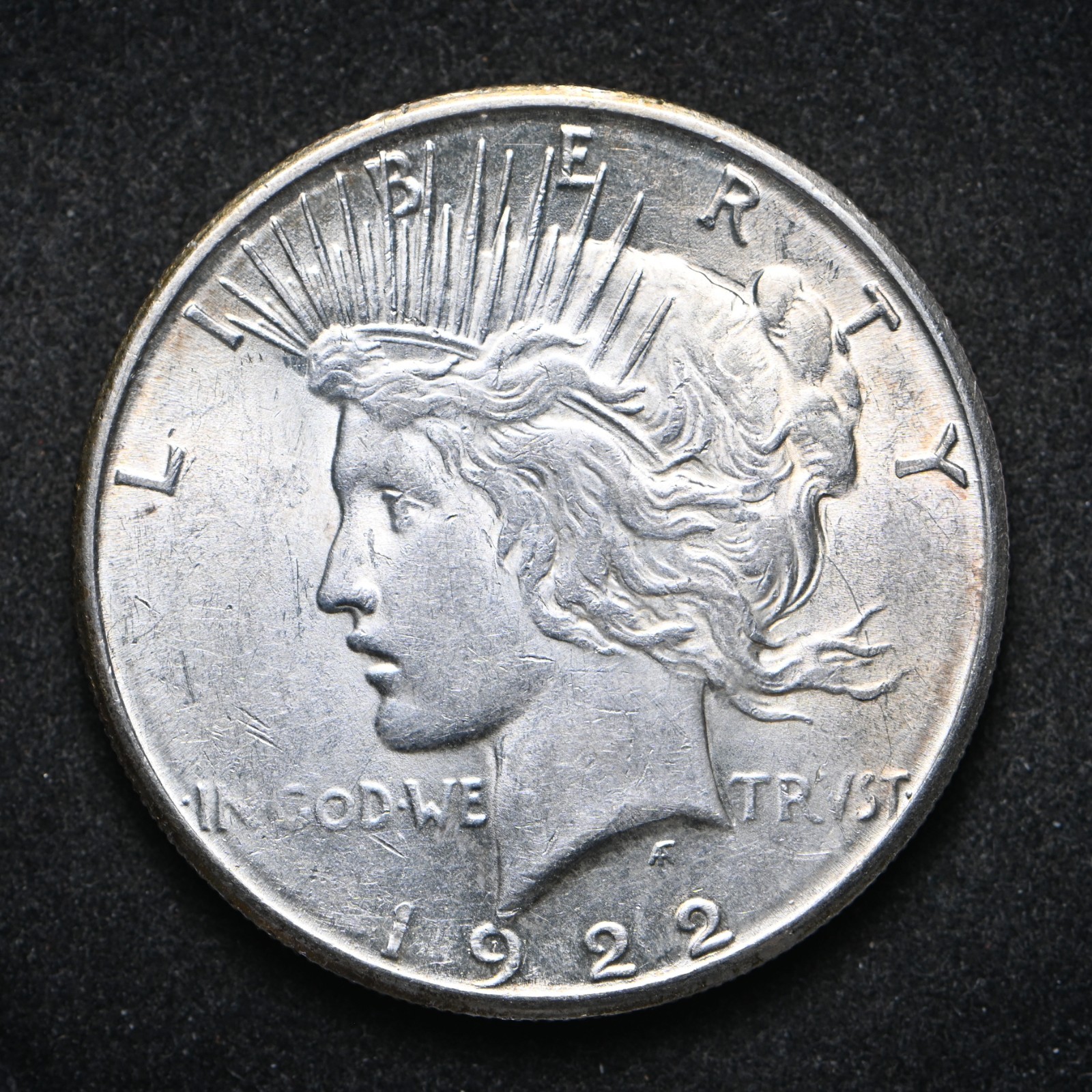 1922-S Peace Silver Dollar AU++ (cn17329)