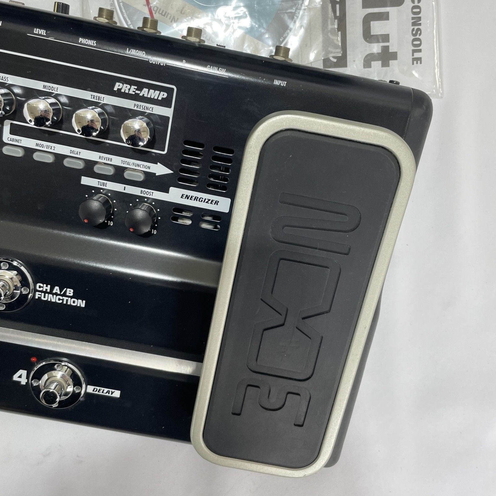 ZOOM G7.1ut Guitar Effects Pedals Console Multi Processor with Box andAdapter