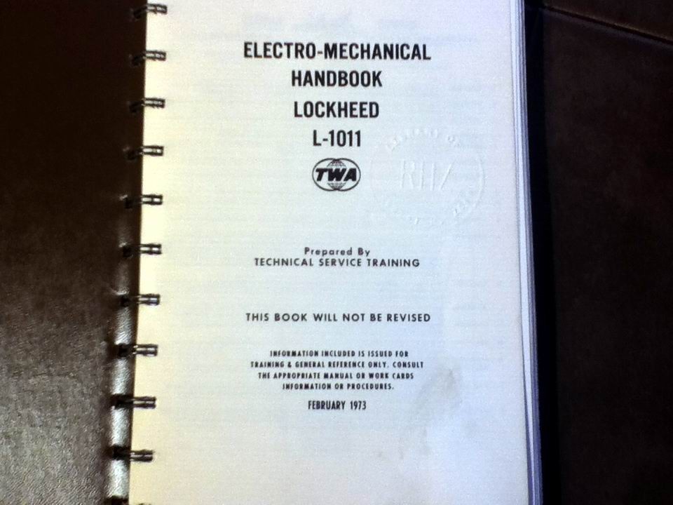 Lockheed L-1011 Electro Mechanical Training Handbook