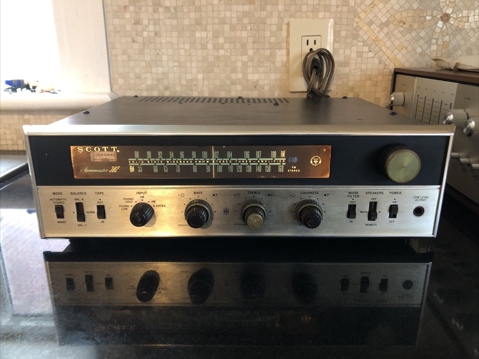 Scott Stereomaster 382 AM/FM Solid State Stereo Tuner Amplifier