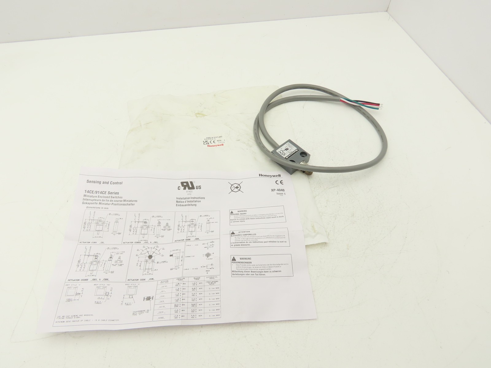 Honeywell 914CE2-3 MICRO SWITCH Miniature Precision Limit Switch Silver Contacts