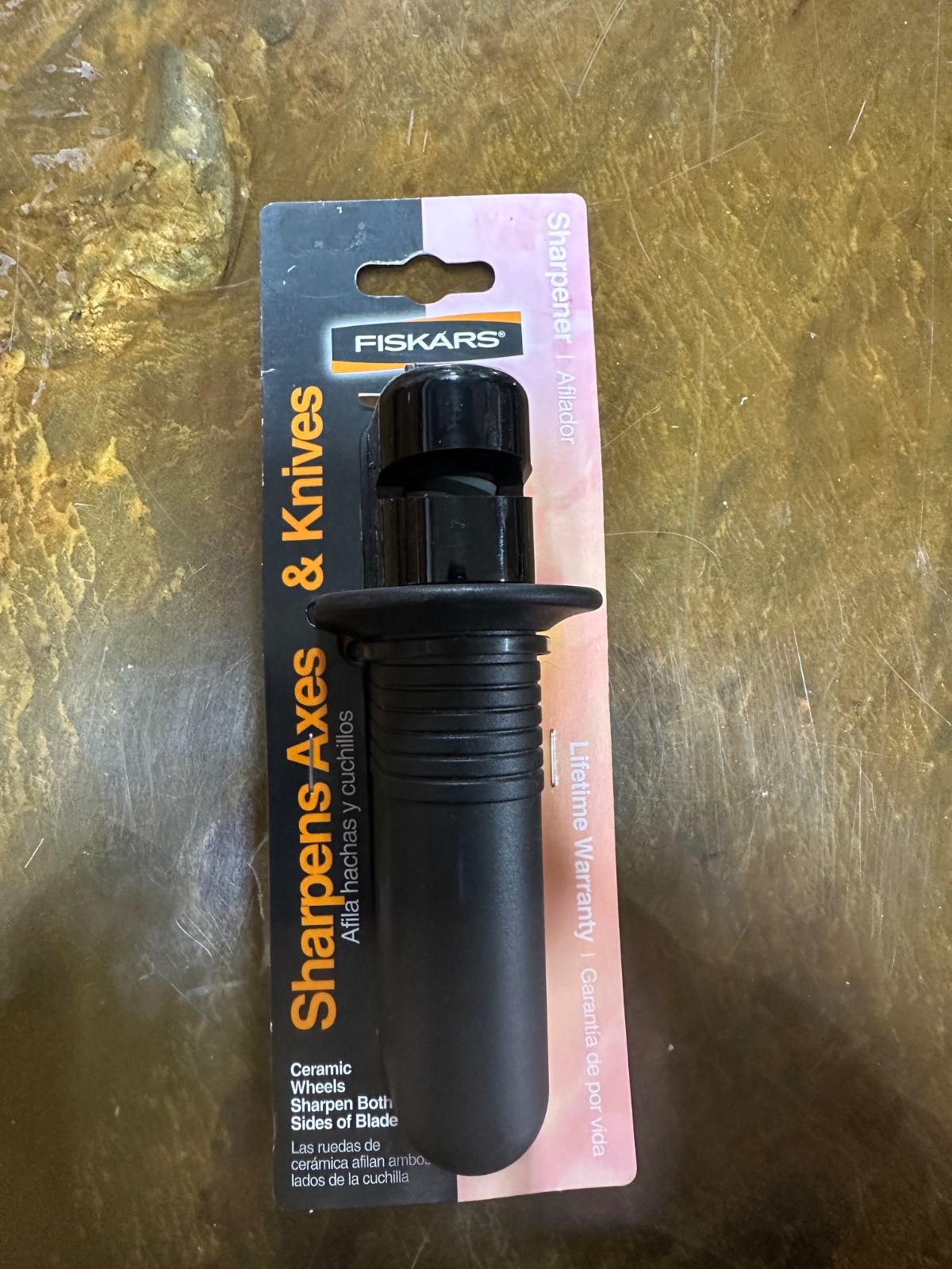 NEW Fiskers Axe Knifes Sharpener   (Ceramic Wheels for both sides)