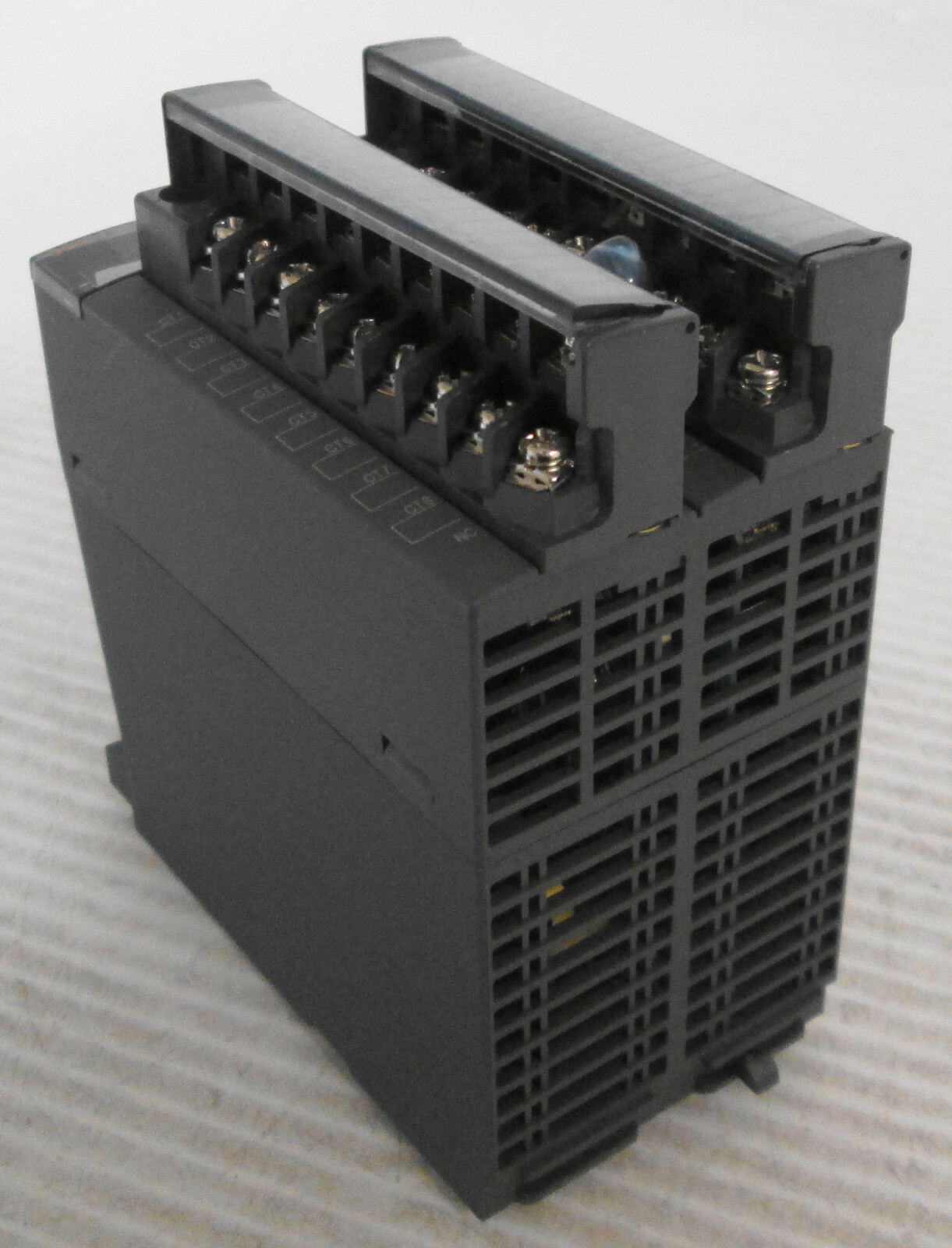 Mitsubishi MELSEC-Q Q64TCTTBW Temperature Control Unit 24VDC 0.50A