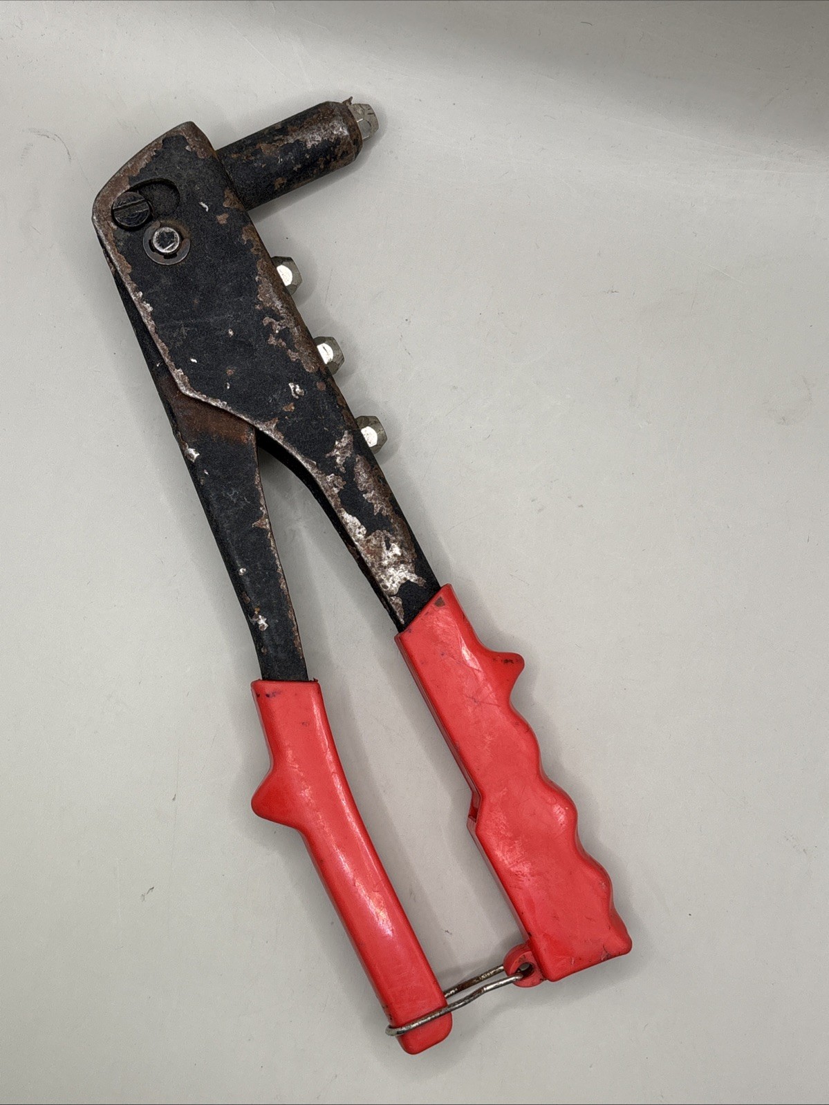 Arrow Model RH200 Heavy Duty Rivet Tool