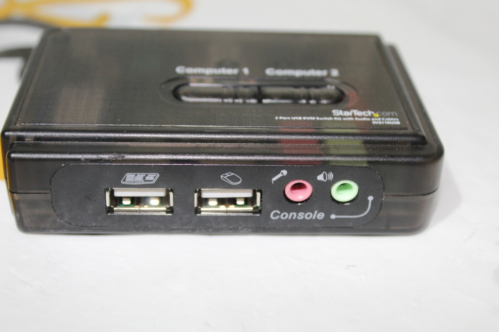 StarTech StarView 2 Port USB Micro KVM Switch SV211KUSB