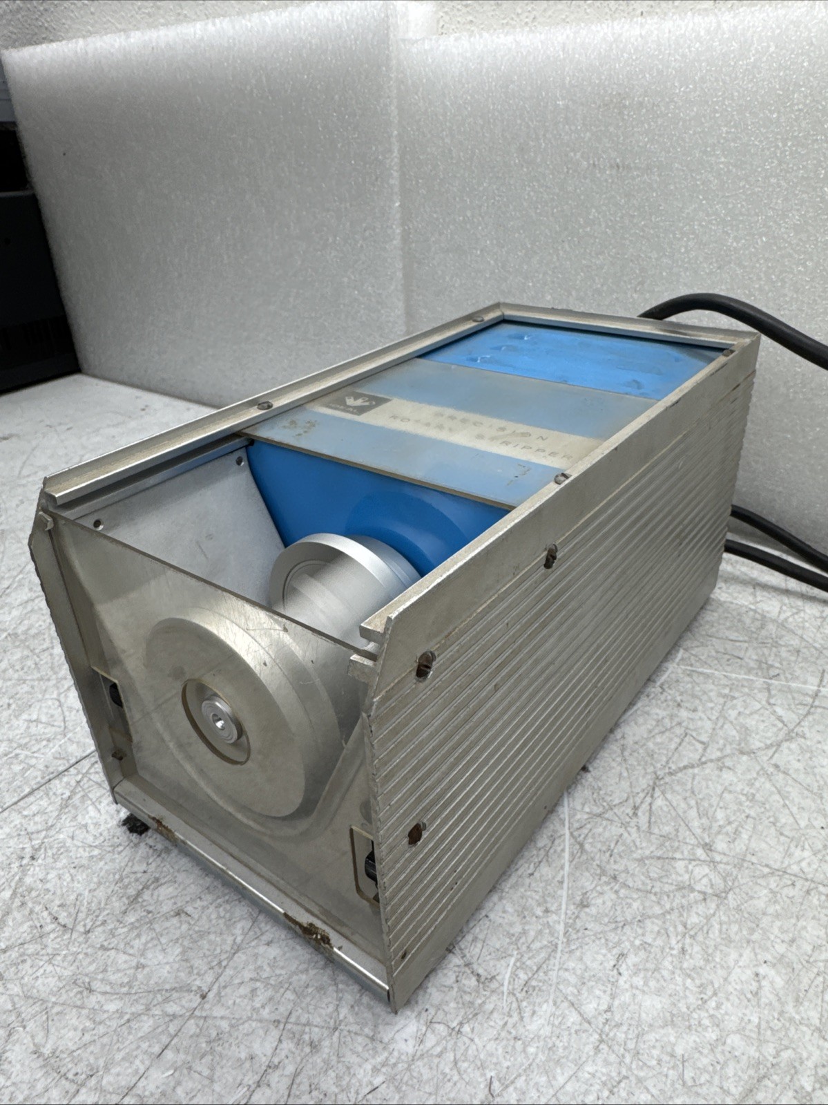 IDEAL precision rotary wire stripper 45-150 WORKING