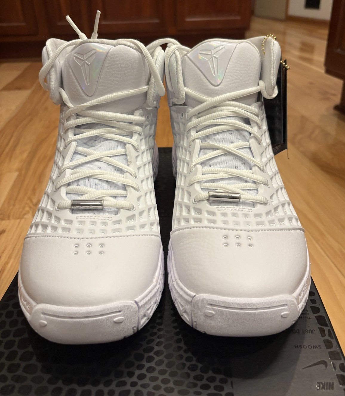 Nike Kobe III Protro Triple White HM4351 100 Size 11 FULL BOX