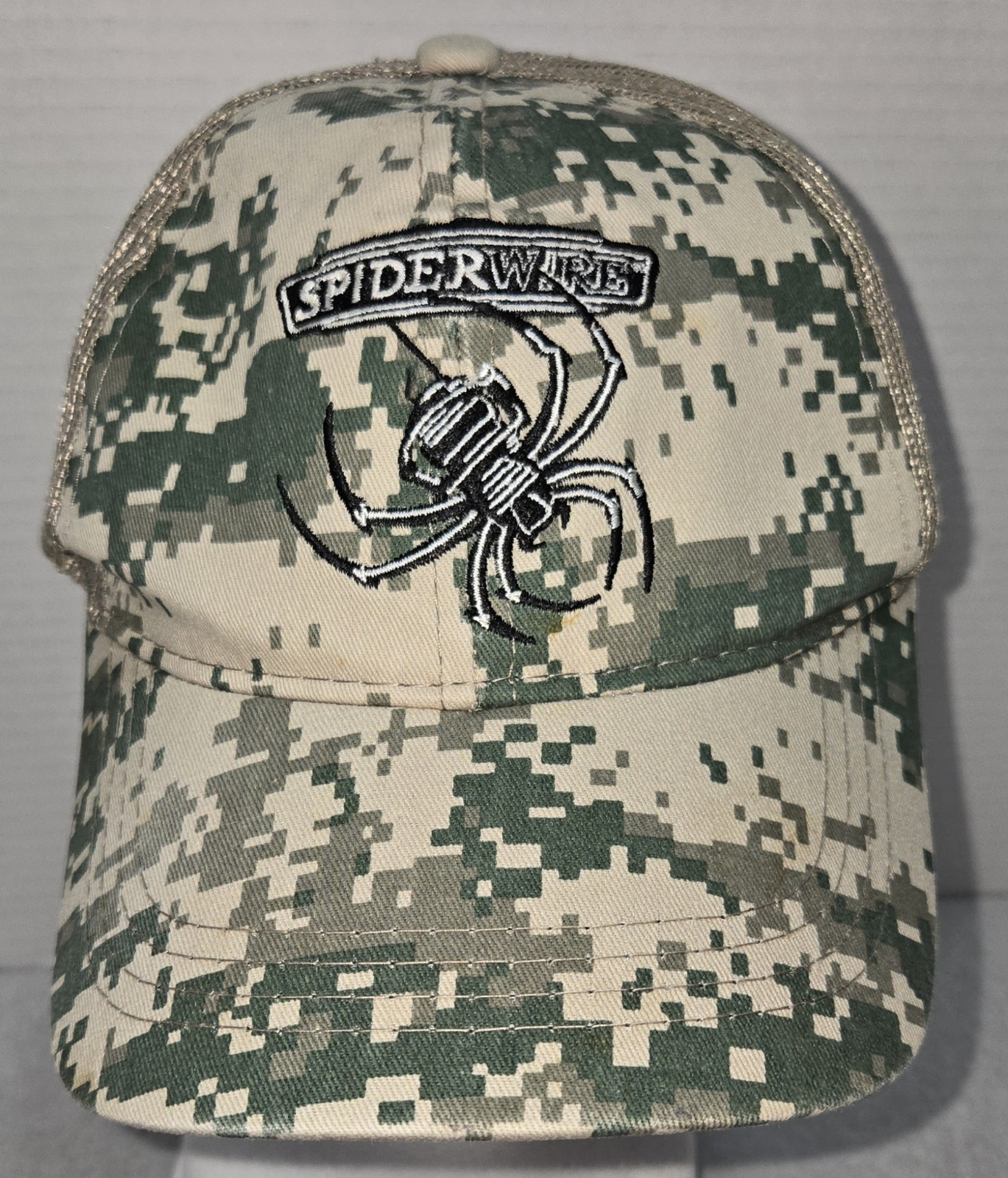Spider wire Camouflage Fabric Tan Mesh Trucker Hat Cap Hook Loop READ