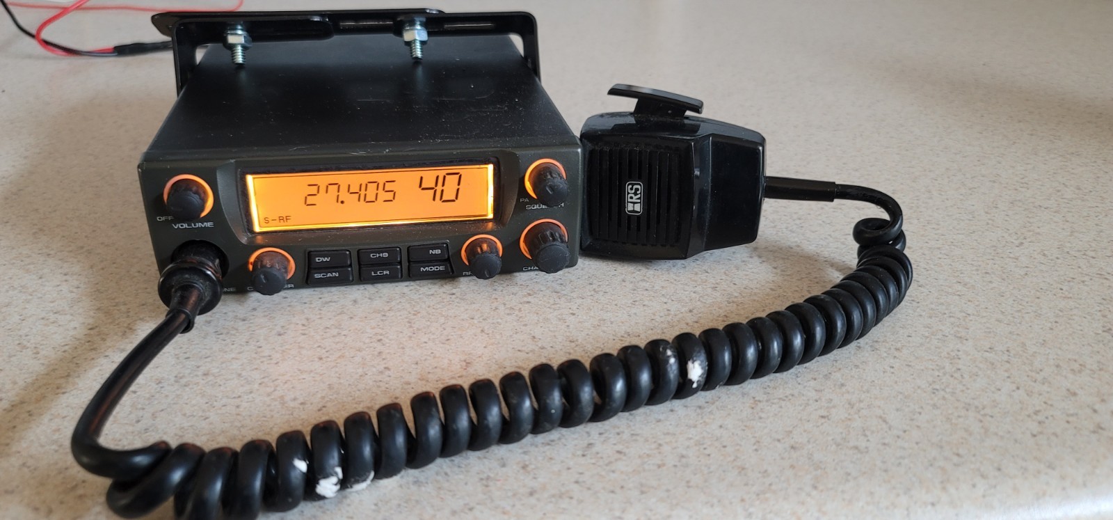 RADIO SHACK TRC 485 CB RADIO AM SSB