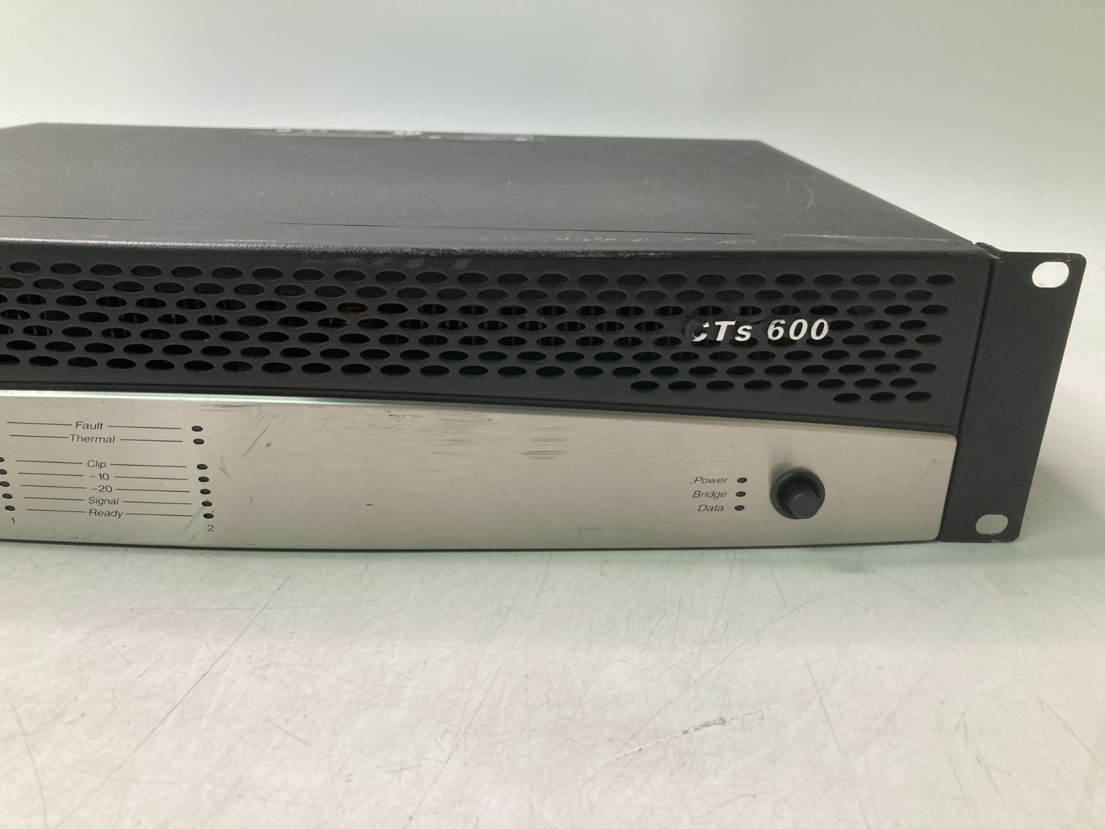 Crown CTs 600 2-Channel Power Amplifier
