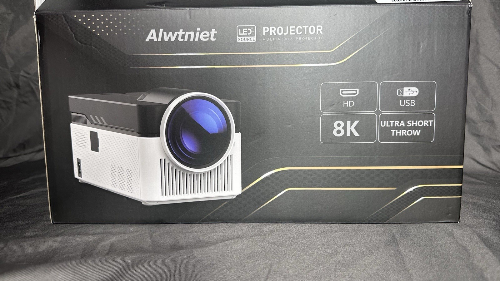 Alwtniet Short Throw Smart Projector with Wifi and Bluetooth 8K - HY450