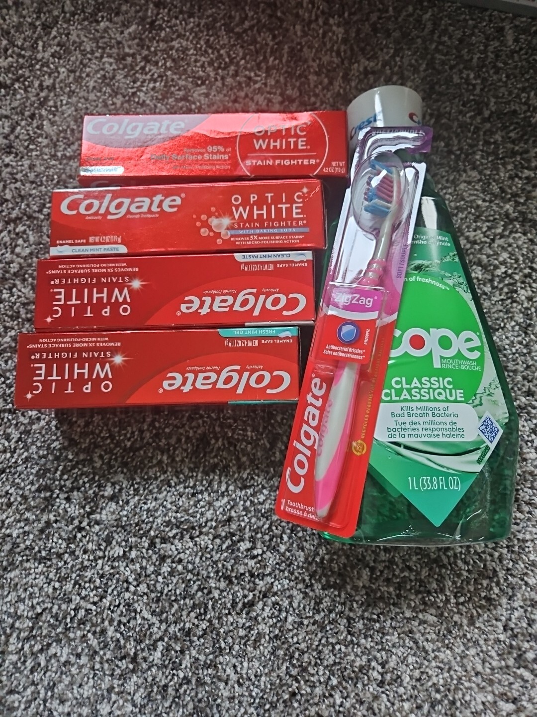 LOT of 4 COLGATE OPTIC WHITE TOOTHPASTE 4.2OZ ea & Scope 1L +toothbrush Soft