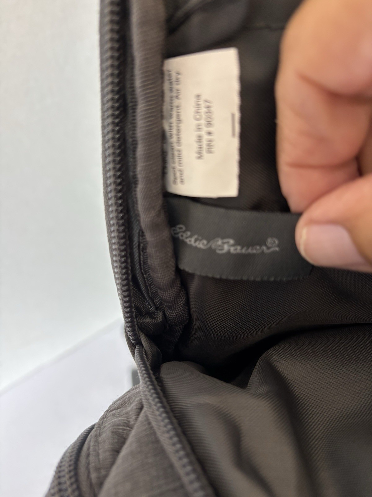 Eddie Bauer Gray Zip Backpack Multiple Compartments Unisex Adults Pre-Owned