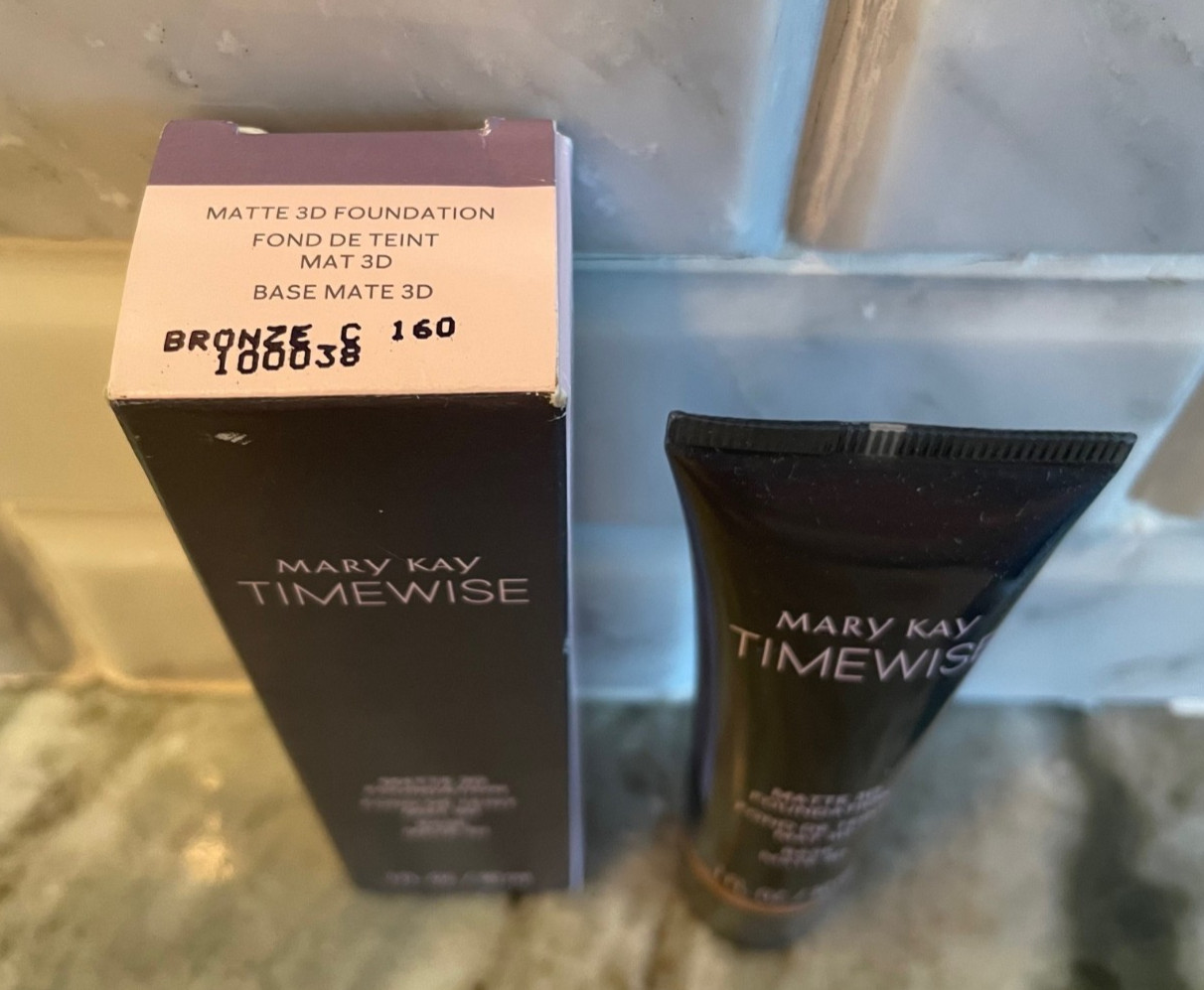 NIB Mary Kay Timewise Matte 3D Foundation Bronze C 160 Full Size 1 oz 100038