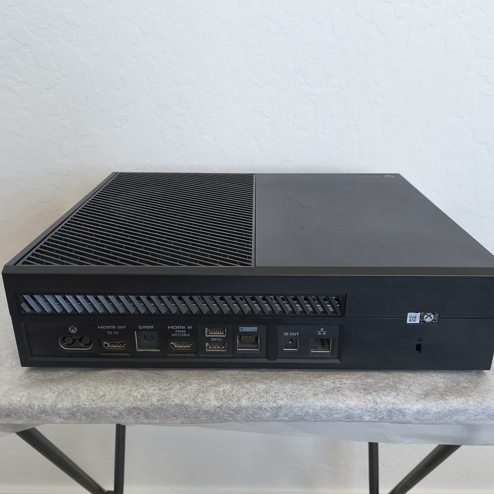 MICROSOFT XBOX ONE 1540 GAMING CONSOLE 500GB Working Great Condition