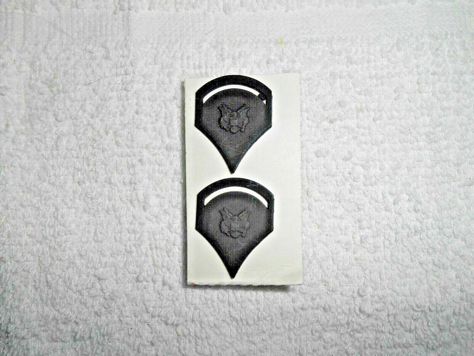 US Army Enlisted Specialist Fifth Class SPEC-5 E-5 rank Clutchback Insignia
