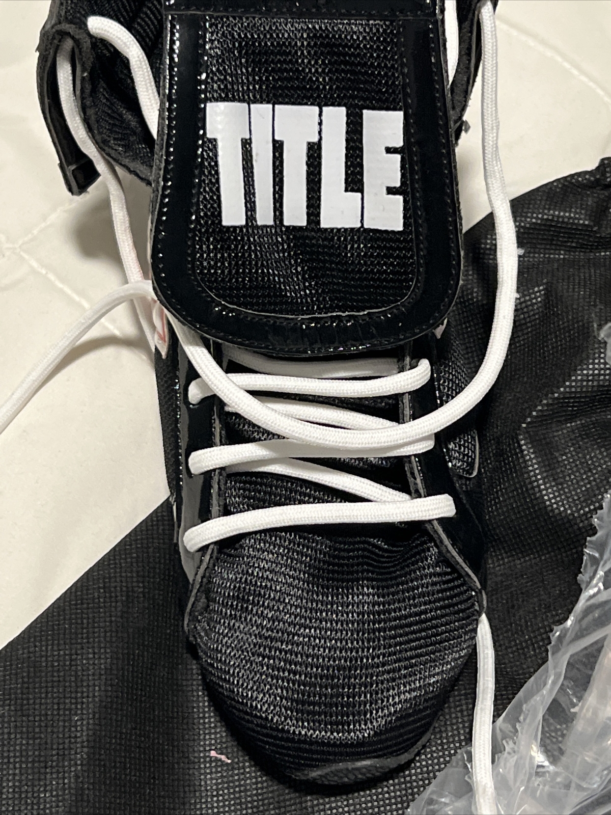 TITLE SPEED-FLEX ENCORE MID BOXING SHOES SIZE 38