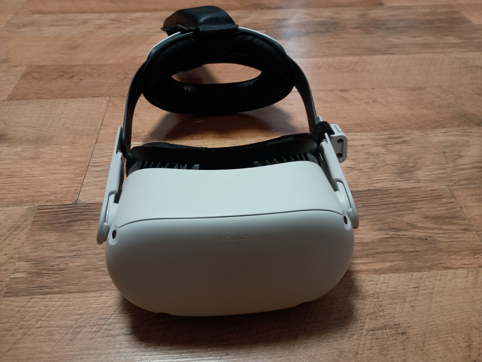 Meta Quest 2 with controllers Virtual Reality VR Headset 256GB White KW49CM
