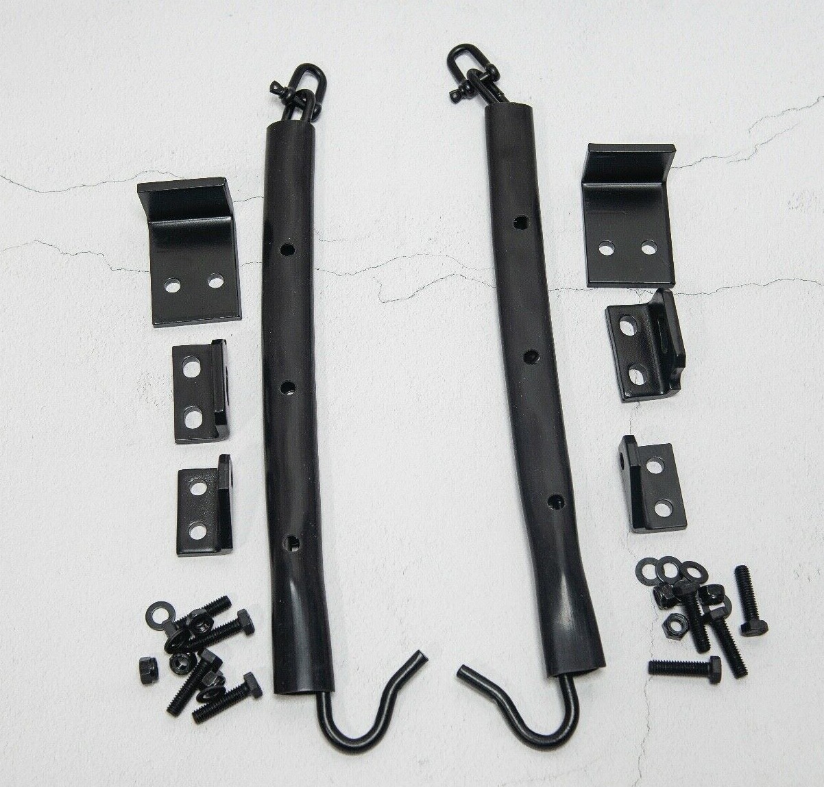 M998 Humvee Tailgate Chain Set LH and RH with Mounts 12339229-1