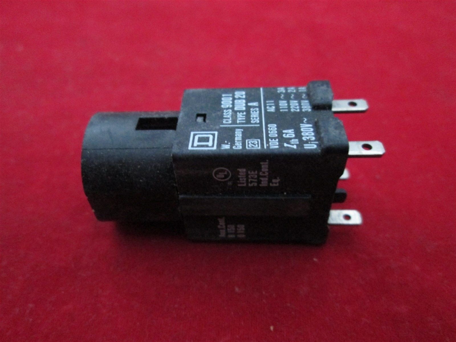 Square D Contact Block 9001 DUB-20 new