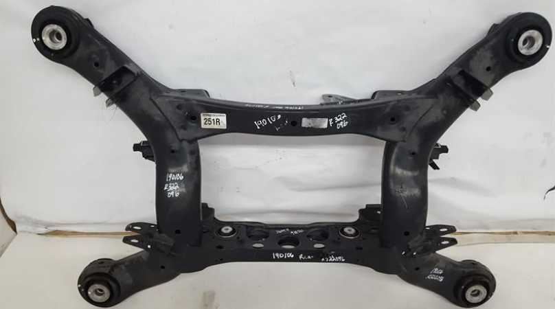 Suspension K Frame Crossmember Rear K-Frame OEM 06 07 08 09 Mercedes R350
