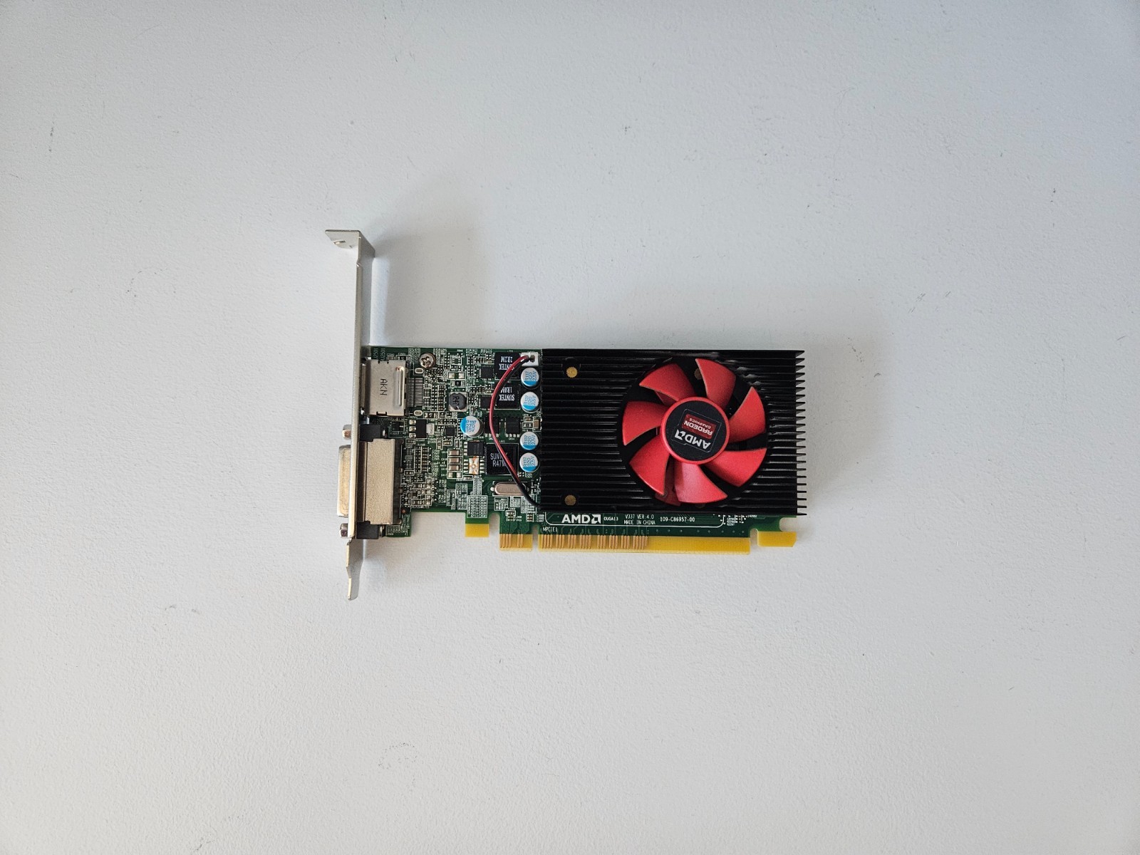 AMD Radeon R5 430 Full Height Graphics Card 2GB 1x DVI 1x DisplayPort Dell 1X3TV