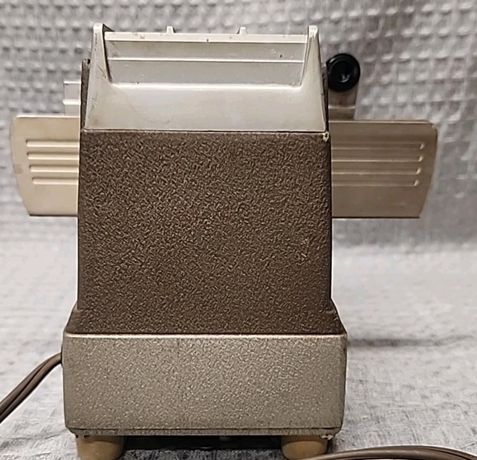Bell & Howell Headliner Model 707 slide Projector Light Works Great Condition