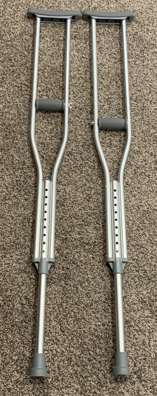 Cardinal Health - CA901AD Adjustable Crunches - 5’ 2” - 5’ 10” - Up To 300