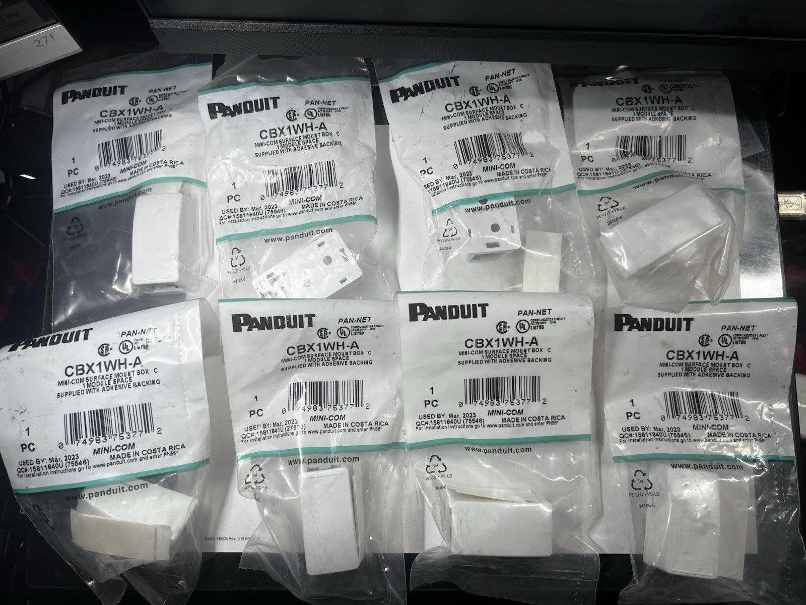 🔥8 New🔥 Panduit CBX1WH-A Multimedia Outlet Housing Surface White 1-Port