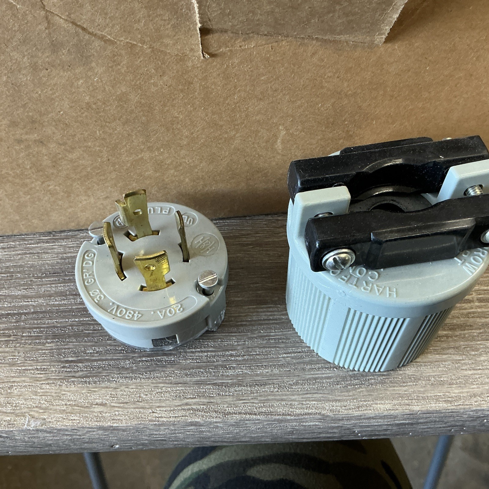 Arrow Hart Division Dead Front Wiring Plug 6432