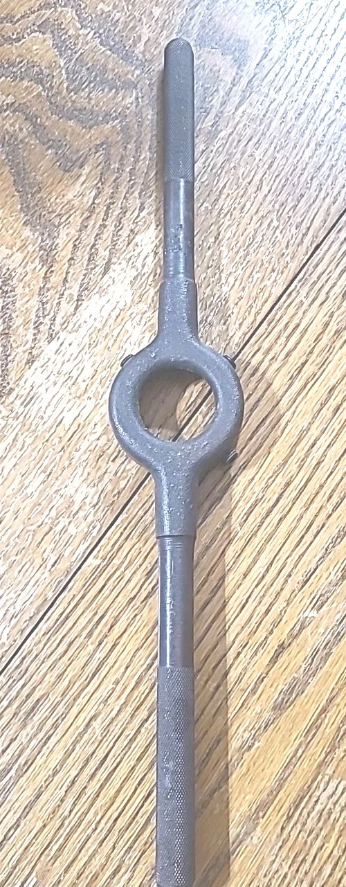Vintage GTD No 1753  1 1/2" Die Holder Black Finish Excellent Condition USA MADE